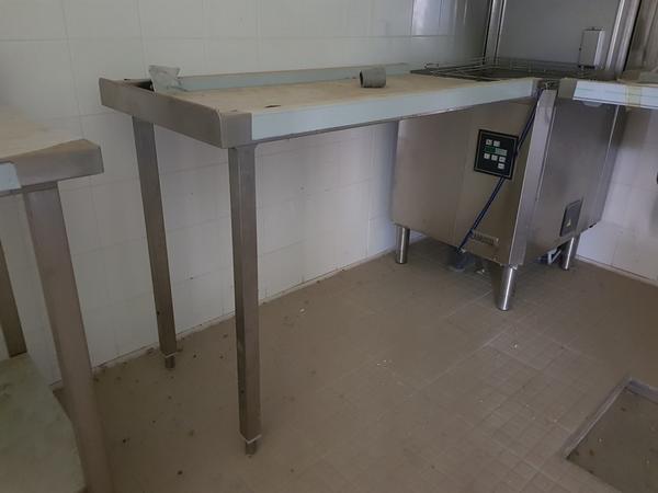13#3428 Lavello e Tavolo inox in vendita - foto 2