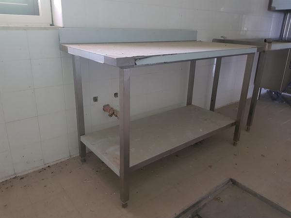 15#3428 Tavoli inox in vendita - foto 1