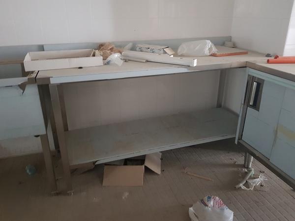 4#3428 Lavello e tavolo inox in vendita - foto 3