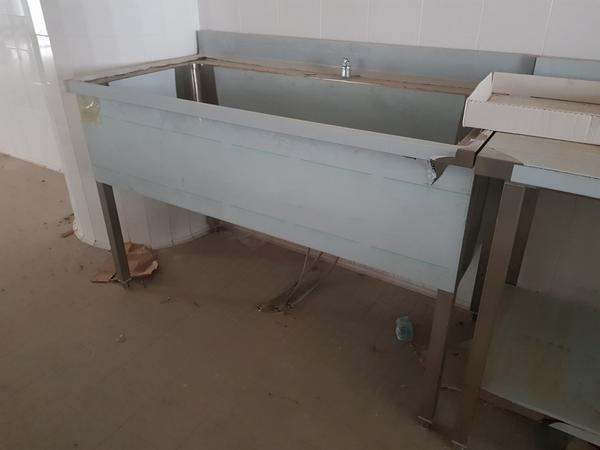 4#3428 Lavello e tavolo inox in vendita - foto 7