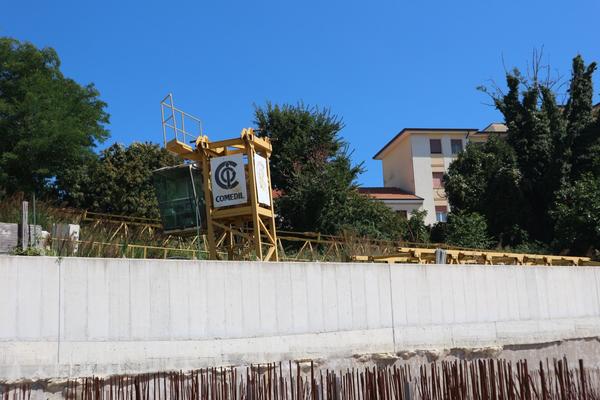 10#3430 Gru a torre Comedil in vendita - foto 4