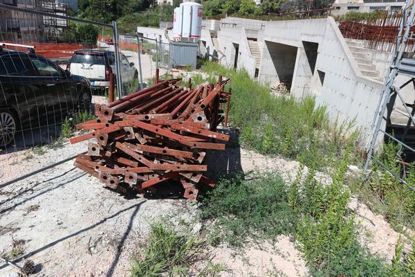8#3430 Attrezzatura edile in vendita - foto 2