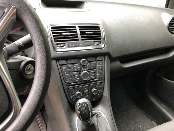 3#3440 Autovettura Opel Meriva in vendita - foto 9