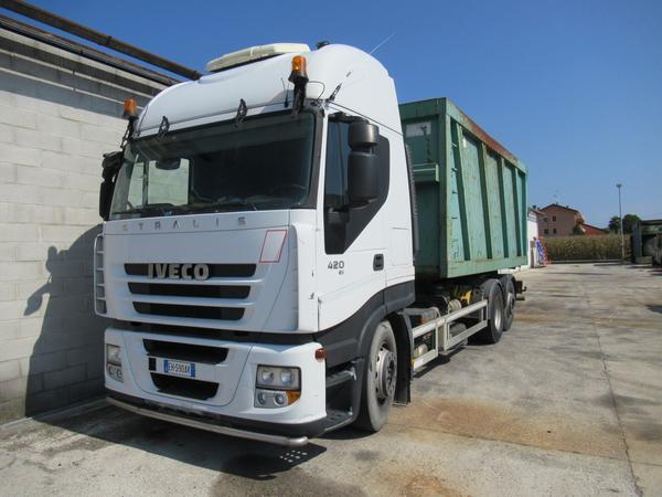 17#3441 Autocarro Iveco in vendita - foto 1