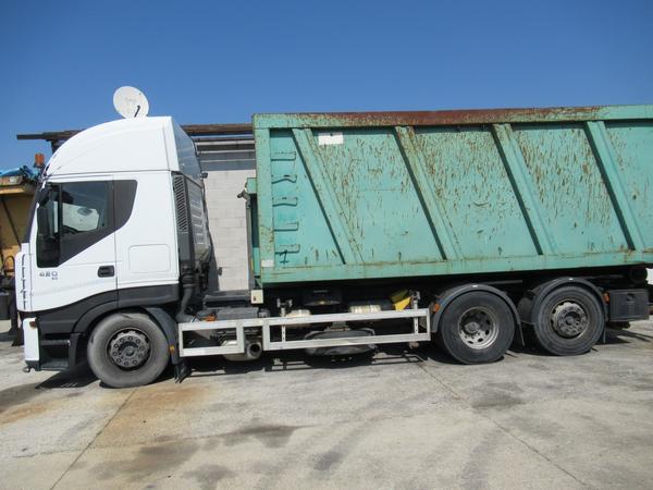 17#3441 Autocarro Iveco in vendita - foto 3