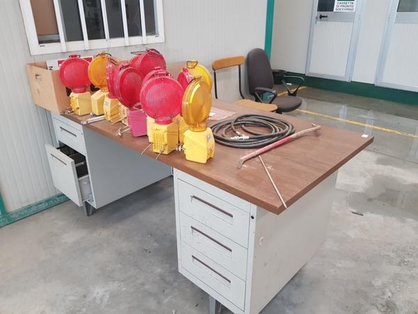 200#3444 Attrezzature da cantiere in vendita - foto 25