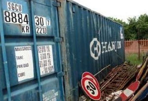 27#3444 Monoblocchi uso ufficio Reveri Parma e Fissole Gru in vendita - foto 2