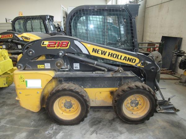 6#3444 Minipala semovente New Holland in vendita - foto 2