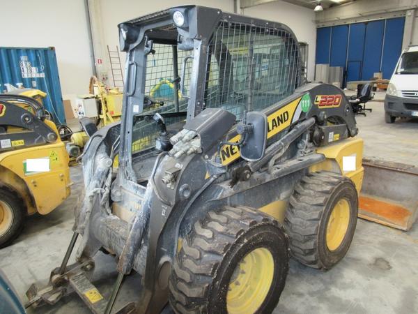 7#3444 Minipala semovente New Holland in vendita - foto 6