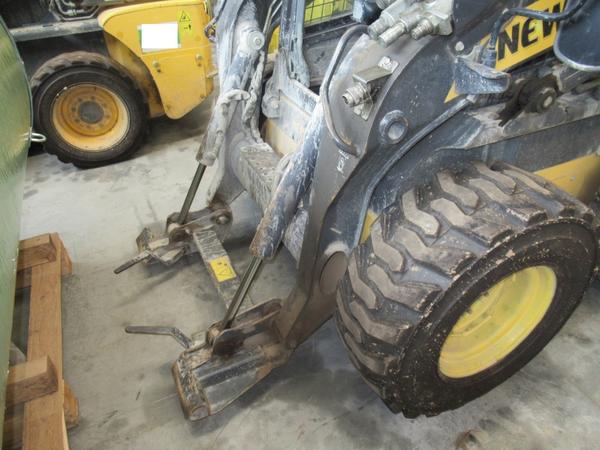 7#3444 Minipala semovente New Holland in vendita - foto 13