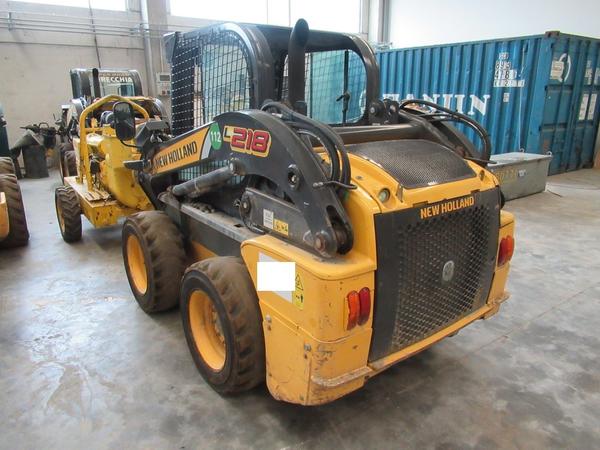 8#3444 Minipala semovente New Holland in vendita - foto 5