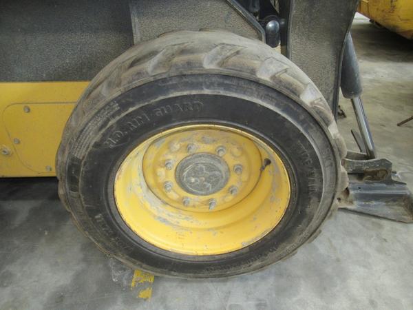8#3444 Minipala semovente New Holland in vendita - foto 10