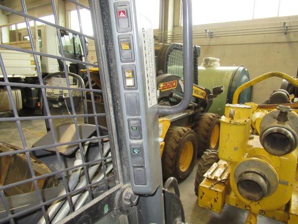 8#3444 Minipala semovente New Holland in vendita - foto 16