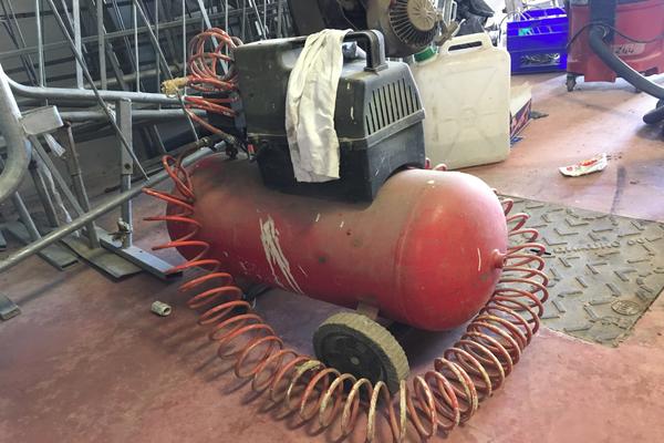 15#3446 Attrezzature e insegne da cantiere in vendita - foto 22