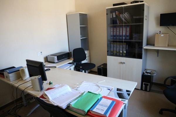 139#3450 Arredamento ufficio e attrezzature elettroniche in vendita - foto 1