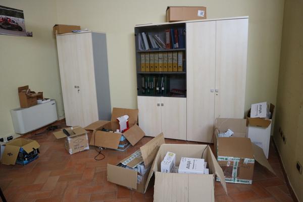 139#3450 Arredamento ufficio e attrezzature elettroniche in vendita - foto 3