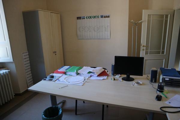 139#3450 Arredamento ufficio e attrezzature elettroniche in vendita - foto 4