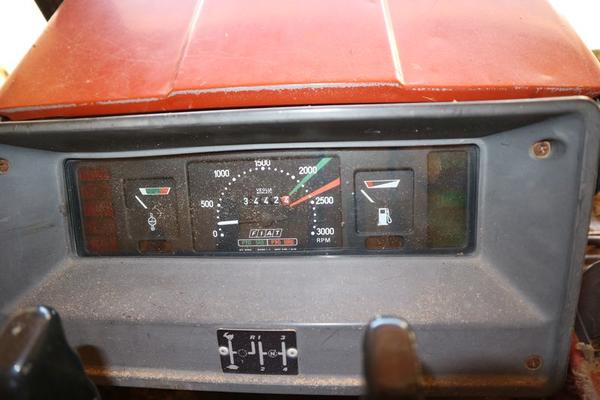 63#3453 Trattore cingolato Fiat in vendita - foto 6