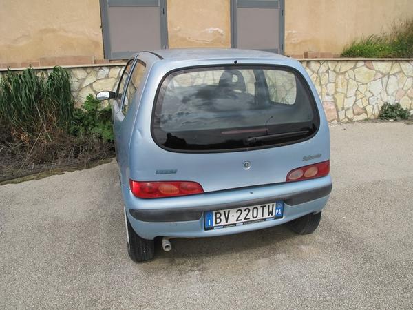 2#3465 Autovettura Fiat 600 in vendita - foto 2