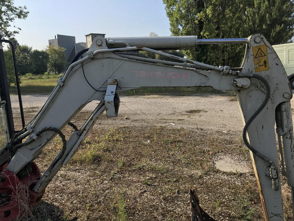1#3475 Mini escavatore cingolato Takeuchi TB23R in vendita - foto 3