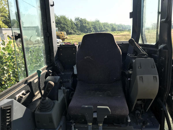 1#3475 Mini escavatore cingolato Takeuchi TB23R in vendita - foto 6