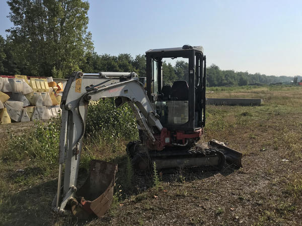 1#3475 Mini escavatore cingolato Takeuchi TB23R in vendita - foto 18