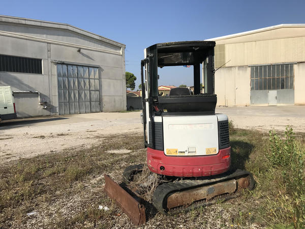 1#3475 Mini escavatore cingolato Takeuchi TB23R in vendita - foto 19