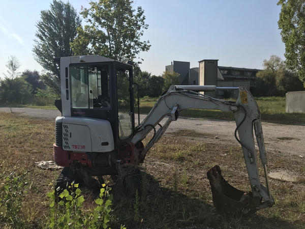 1#3475 Mini escavatore cingolato Takeuchi TB23R in vendita - foto 20