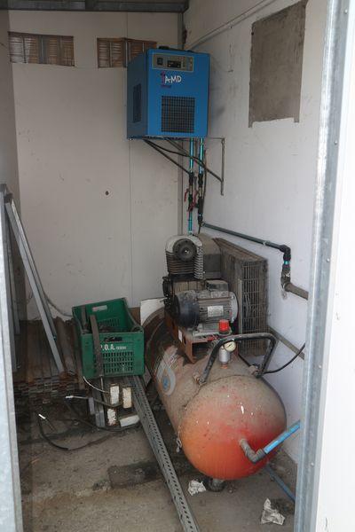7#3476 Capanno per cisterna e capanno per compressore in vendita - foto 3