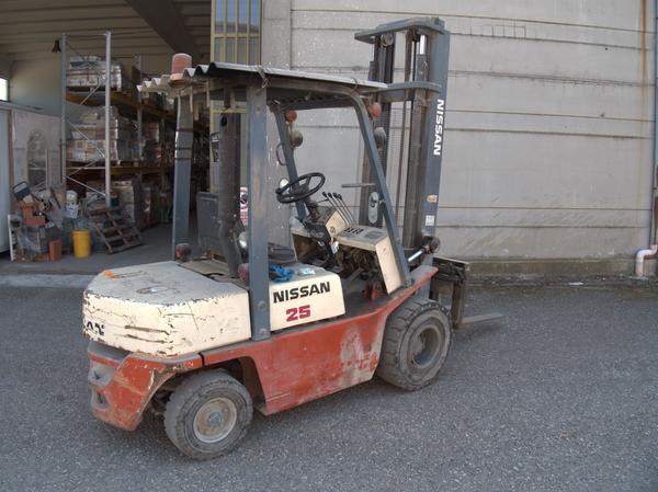 2#3496 Carrello elevatore frontale Nissan in vendita - foto 5