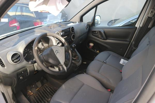 12#3502 Autocarro Citroen Berlingo in vendita - foto 10
