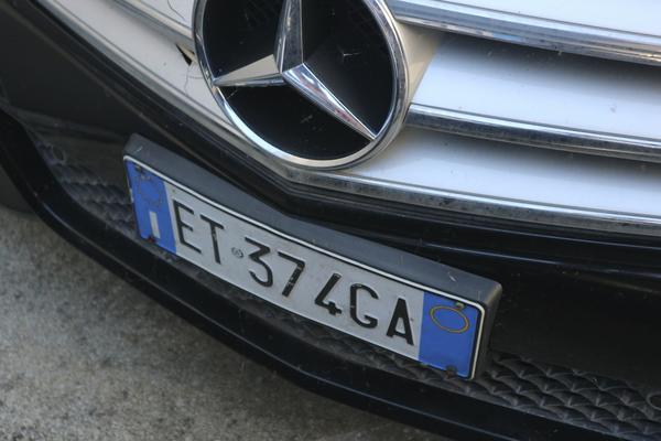 16#3502 Autovettura Mercedes C200 in vendita - foto 2