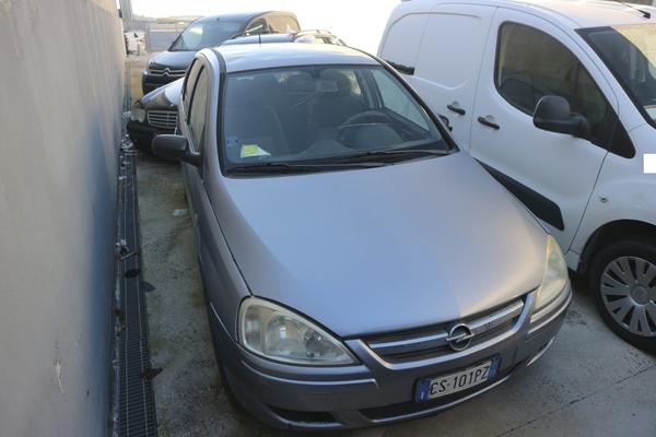 2#3502 Autocarro Iveco 35 e autovettura Opel Corsa in vendita - foto 9