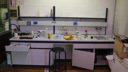 Furniture and laboratory equipment - Lot 1 (Auction 3503)
