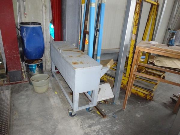 2#3505 Scaffalature e tavoli da lavoro in vendita - foto 13