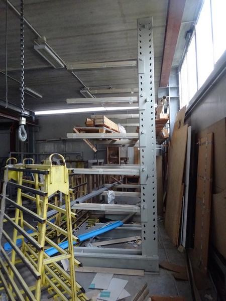 2#3505 Scaffalature e tavoli da lavoro in vendita - foto 14