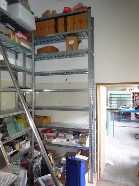 2#3505 Scaffalature e tavoli da lavoro in vendita - foto 19