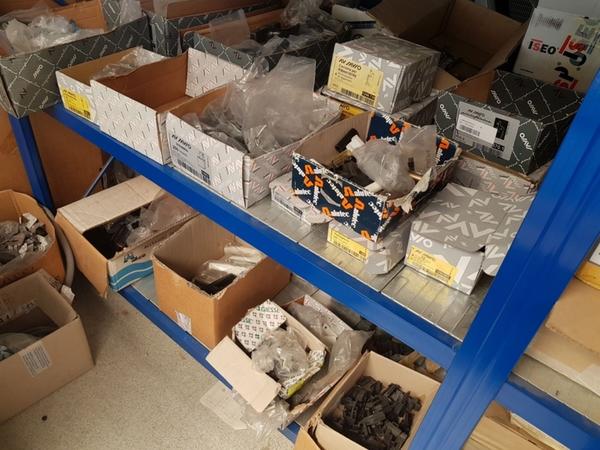 1#3511 Guarnizioni Tecno e elementi serramenti in vendita - foto 11