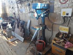 Super Valmer 30 column drill and shelving - Lot 6 (Auction 3514)