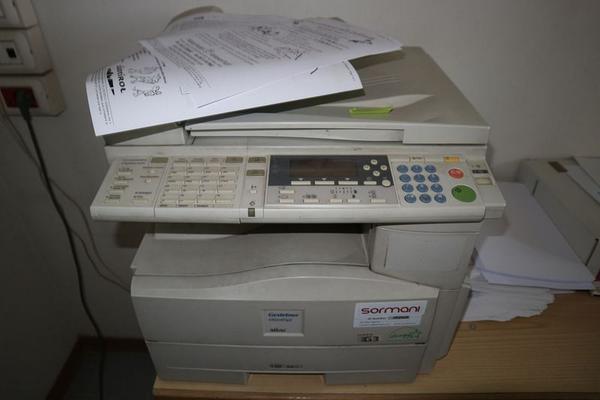 1#3515 Arredamento ufficio e attrezzatura elettronica in vendita - foto 18