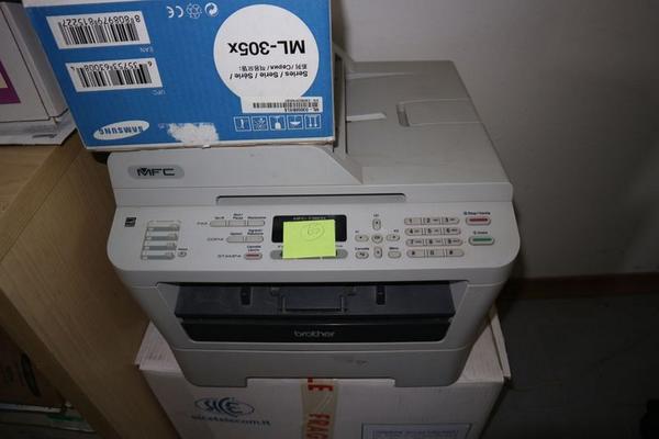 1#3515 Arredamento ufficio e attrezzatura elettronica in vendita - foto 19