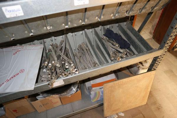 72#3515 Scaffalature metalliche e attrezzatura edile in vendita - foto 15