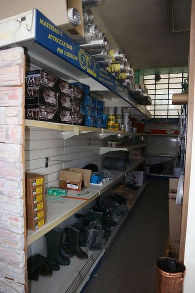 72#3515 Scaffalature metalliche e attrezzatura edile in vendita - foto 29