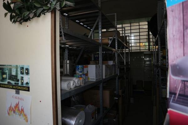72#3515 Scaffalature metalliche e attrezzatura edile in vendita - foto 32