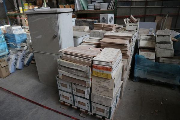 72#3515 Scaffalature metalliche e attrezzatura edile in vendita - foto 62