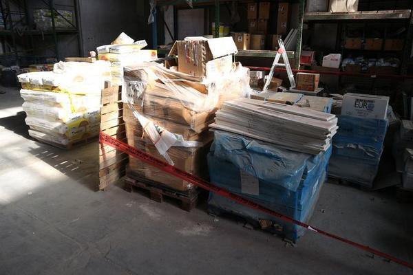 72#3515 Scaffalature metalliche e attrezzatura edile in vendita - foto 64