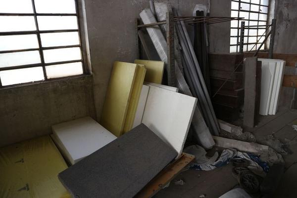 72#3515 Scaffalature metalliche e attrezzatura edile in vendita - foto 77