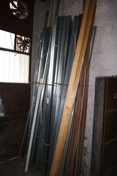 72#3515 Scaffalature metalliche e attrezzatura edile in vendita - foto 95