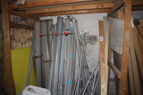 72#3515 Scaffalature metalliche e attrezzatura edile in vendita - foto 102