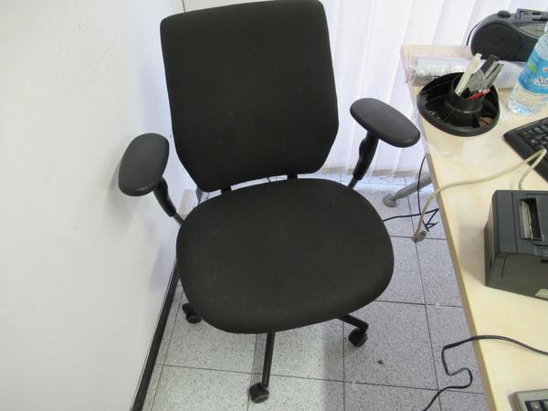 1#3516 Arredi e attrezzature per ufficio in vendita - foto 8